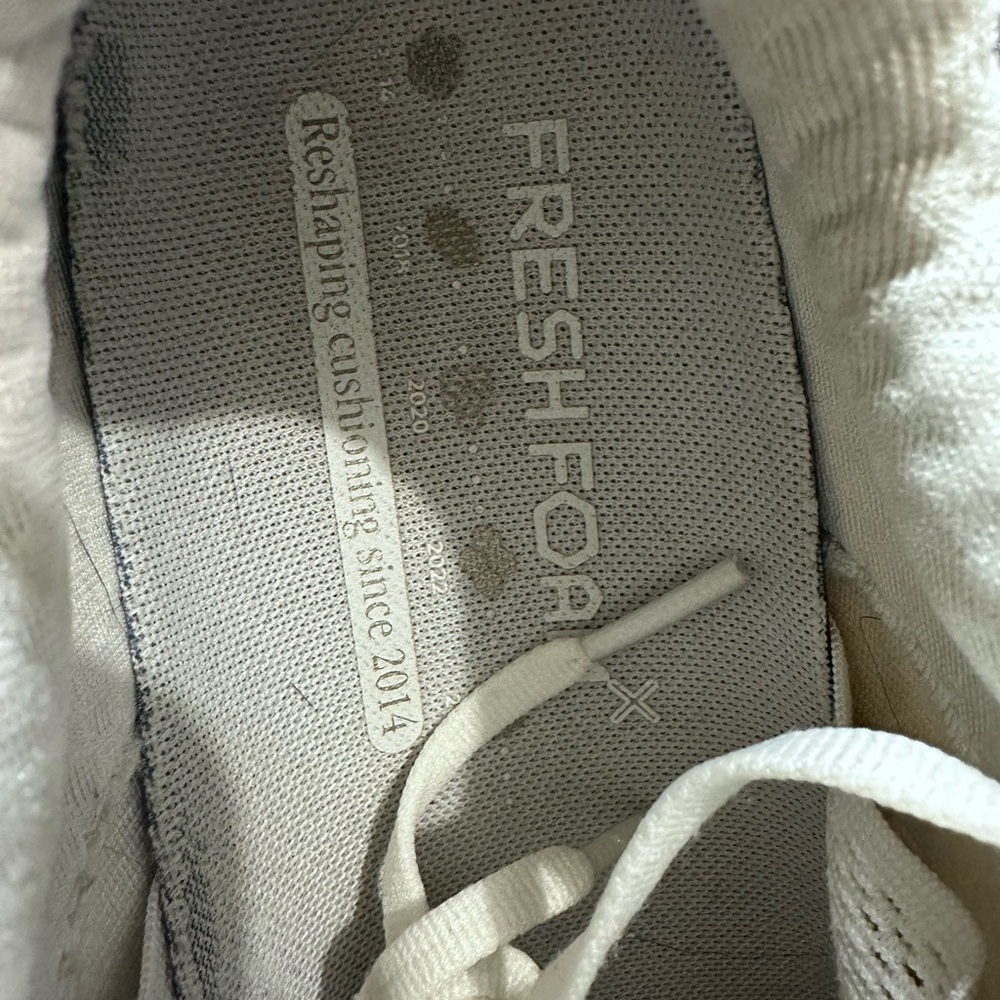 New Balance women’s Cream and Gray Athletic Shoes - Picture 10 of 11